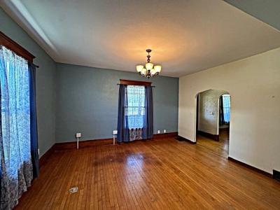 612 9th St., Springfield, South Dakota 57062