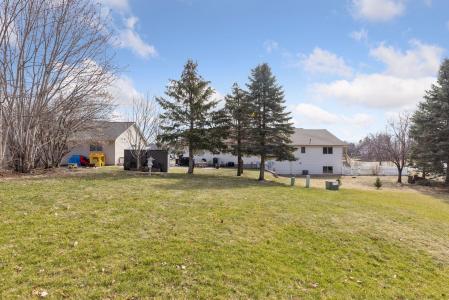 1211 Emily Circle, River Falls, Wisconsin 54022, USA
