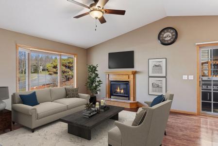 1211 Emily Circle, River Falls, Wisconsin 54022, USA