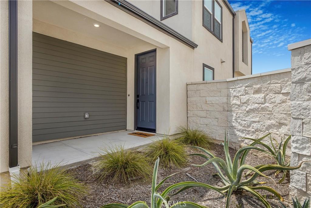 27824 Marquee Drive, Valencia, California 91381