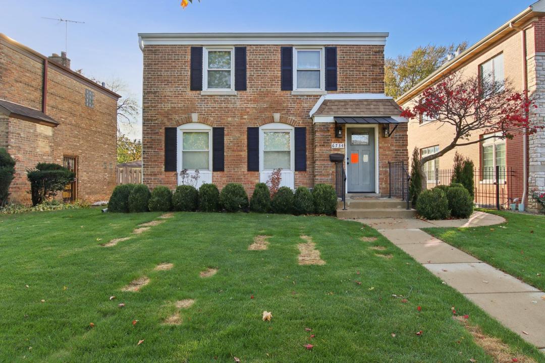 6734 N Hamlin Avenue, Lincolnwood, Illinois 60712, USA