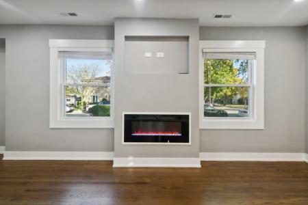6734 N Hamlin Avenue, Lincolnwood, Illinois 60712, USA