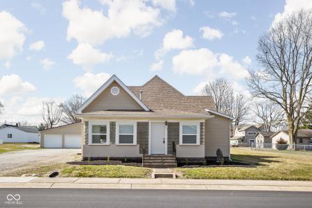 32 S Indiana Street, Bargersville, Indiana 46106, USA