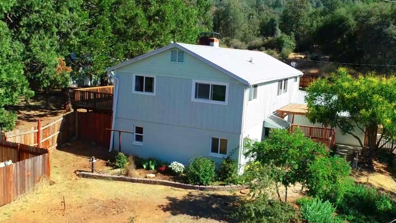 4980 Ponderosa Way, Midpines, Califórnia 95325, Estados Unidos