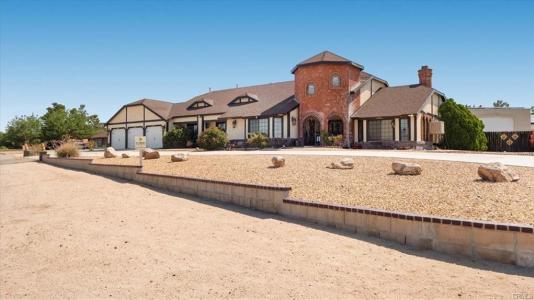 13889 Olathe Rd., Apple Valley, California 92307, USA