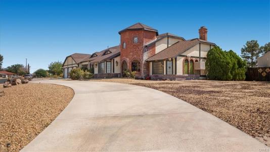 13889 Olathe Rd., Apple Valley, Kalifornien 92307, USA