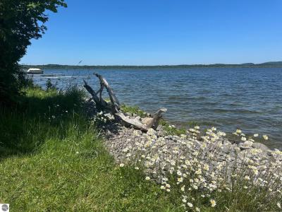5505 Indian Trail, Frankfort, Michigan 49635-9606, Estados Unidos