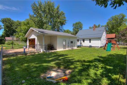 407 Dwight Street, Chippewa Falls, Wisconsin 54729, HOA KỲ