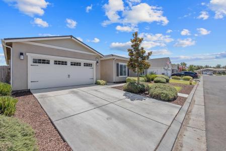1851 Softwind Drive, Tulare, California 93274, Estados Unidos