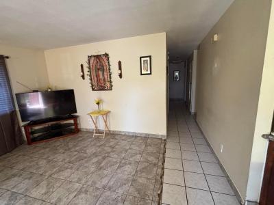 579 N Lemona Street, Woodlake, California 93286, Estados Unidos