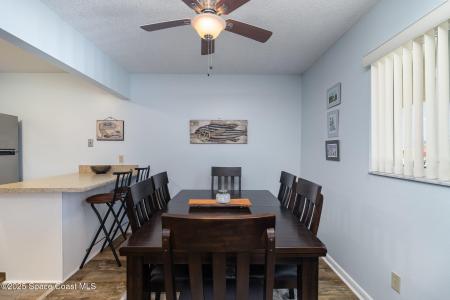201 Saint Lucie Lane, Cocoa Beach, Floryda 32931, USA