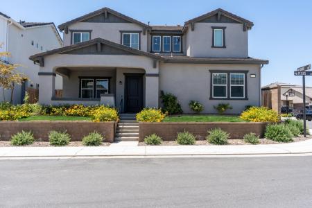 253 Peters Lane S, Madera, California 93636, USA