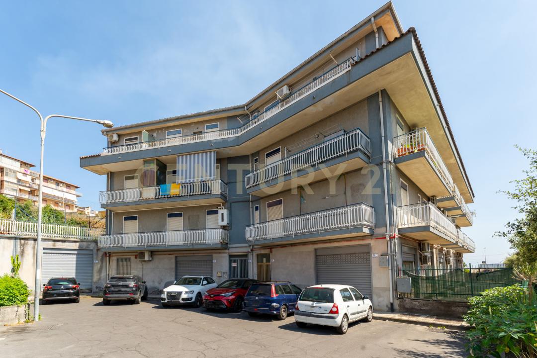 Viale della Regione, Motta Sant'Anastasia, Sicilia 95040, إيطاليا
