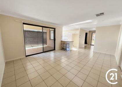 7 Rosewood Avenue, Parkes, NSW 2870, Australia