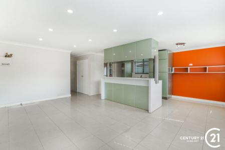 5 Eagle Place, St Johns Park, NSW 2176, Australia