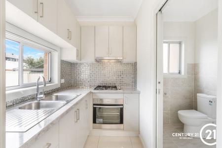 5a Dryden Place, Wetherill Park, NSW 2164, Australia