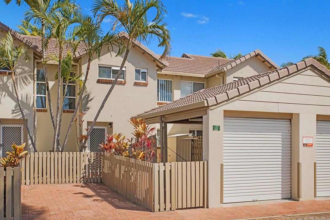 27/2 Landsborough Parade, Golden Beach, QLD 4551, オーストラリア