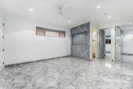 80a Roland Street, Bossley Park, NSW 2176, Australia