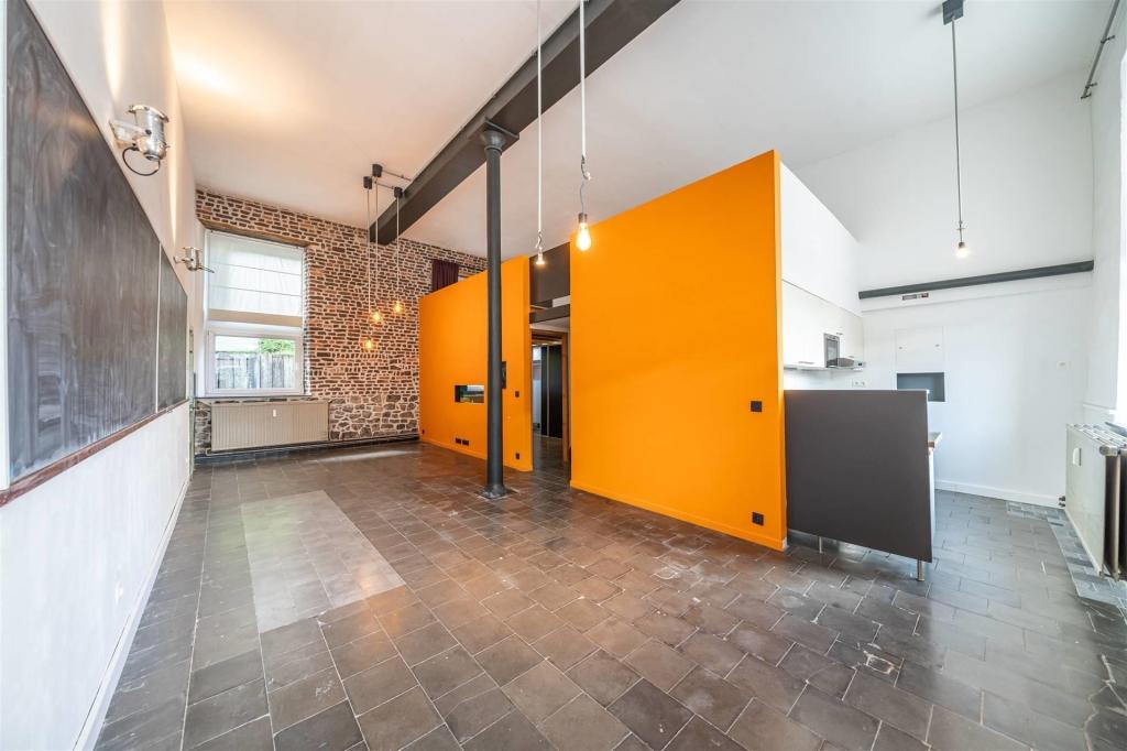 Rue des Ecoles 16 8, Arsimont, 5060, Belgien