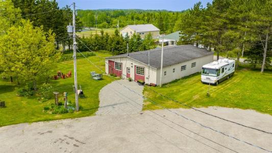 58Z Ch. Taché E., Quebec G0R 3R0, Canada