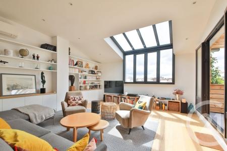 Boulogne Billancourt, Île-de-France 92100, アキタン