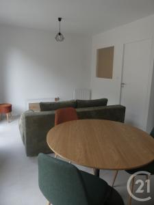 Laval, Kraj Loary 53000, Francja