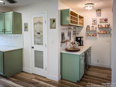 127 Forest Mist, Canyon Lake, Texas 78133, USA