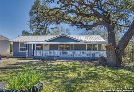 1668 Lakeview, Canyon Lake, Texas 78133, USA