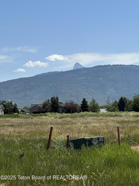 135 SAGEWOOD Drive, Driggs, Idaho 83422, USA