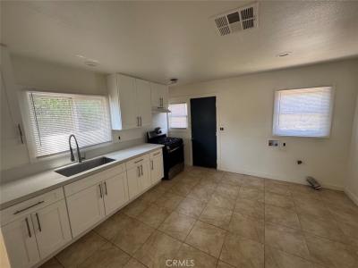 288 W Virginia Street, San Bernardino, Californie 92405, États-Unis