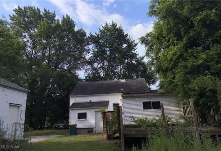 26014 Pettibone Road, Oakwood, Ohio 44146, USA
