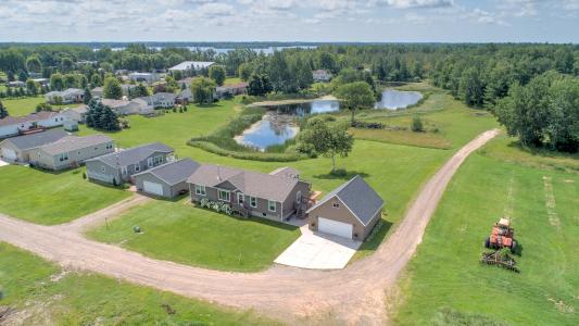 10072 Benjamin Drive, Pine City, Minnesota 55063, USA