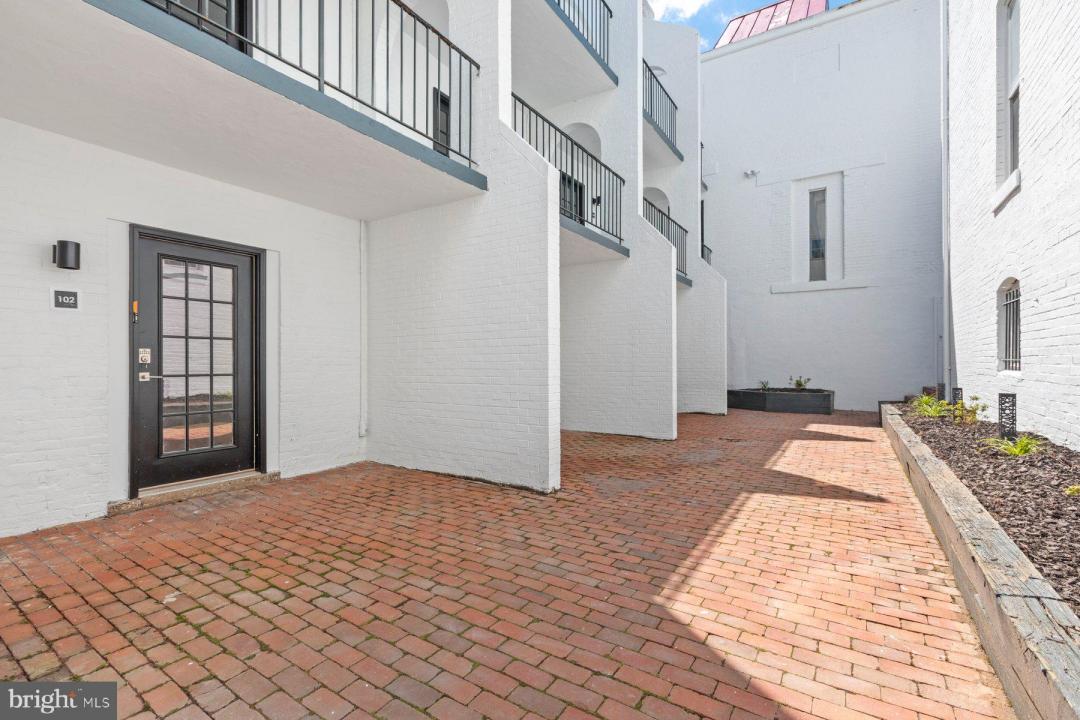 207 S Patrick Street Unit# 102, Alexandria, Virginia 22314