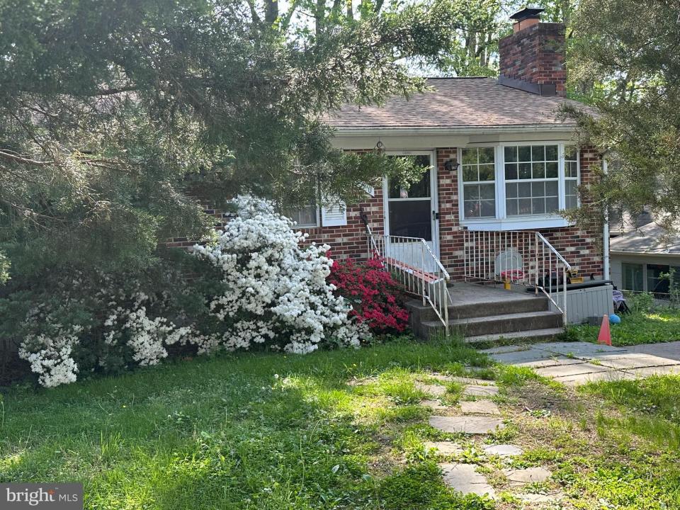 830 N Kensington Street, Arlington, Virginia 22205