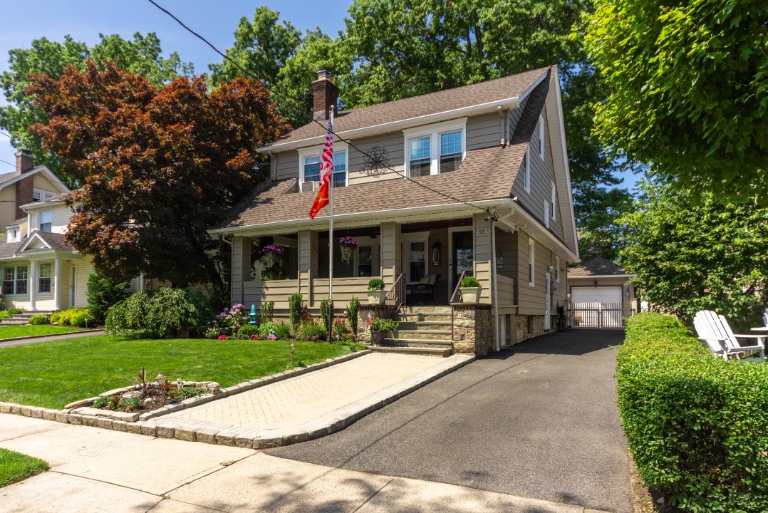 58 Hillside Avenue, New Rochelle, New York 10801, USA
