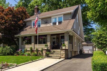 58 Hillside Avenue, New Rochelle, New York 10801, USA