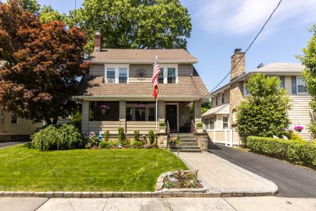 58 Hillside Avenue, New Rochelle, New York 10801, USA