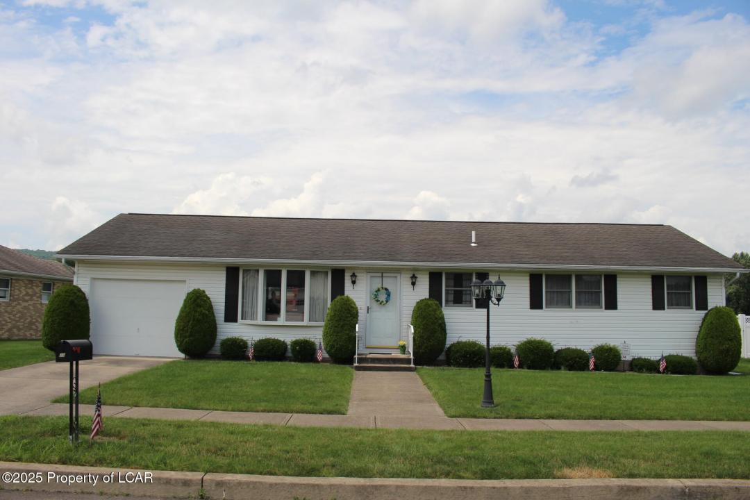34 Jeffrey Drive, Larksville, Pennsylvania 18704, Estados Unidos