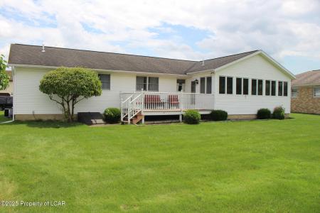 34 Jeffrey Drive, Larksville, Pennsylvania 18704, Estados Unidos