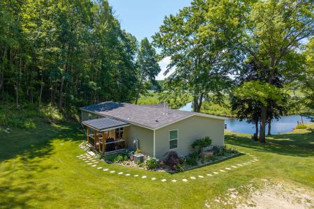 17648 Lost Lake Rod, Barryton, Michigan 49305, USA