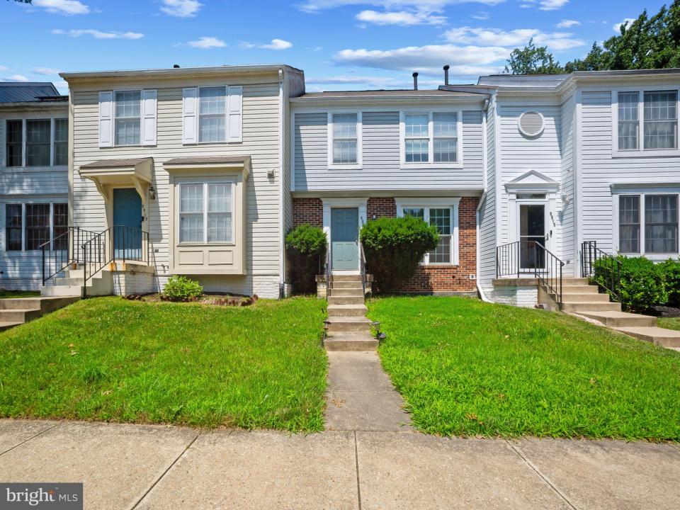 9917 Raintree Way, Clinton, Maryland 20735, USA