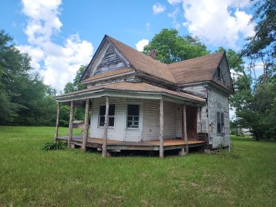 906 Second Street, Mena, Arkansas 71953, USA