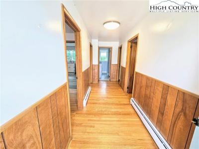309 Gentry Street, Jefferson, NC 28640, USA