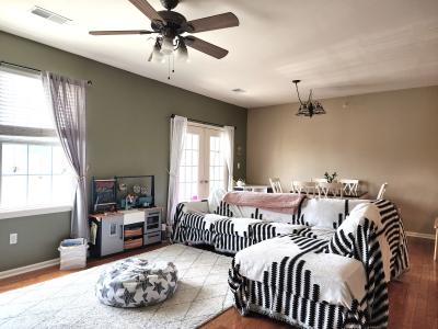 85 Mountain View Court, Riverdale, New Jersey 07457-1057