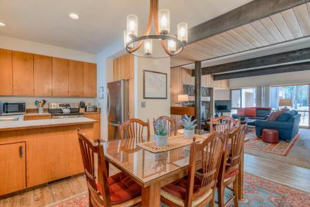 57217 Island Road , 17, Sunriver, Oregon 97707