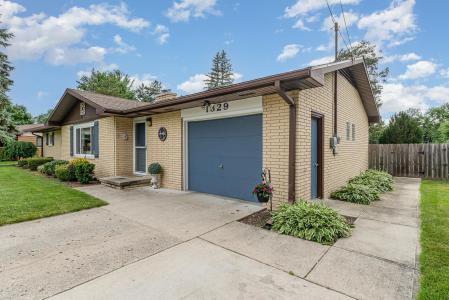 1329 Trout, Saginaw, 密歇根州 48638, 美国