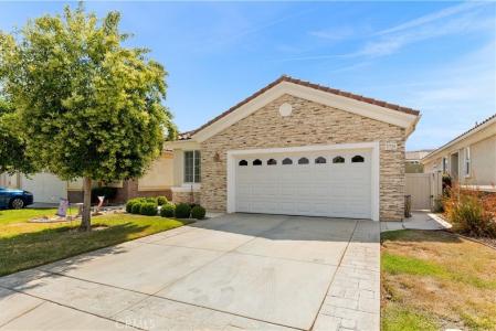 1729 Desert Poppy Lane, Beaumont, California 92223, USA