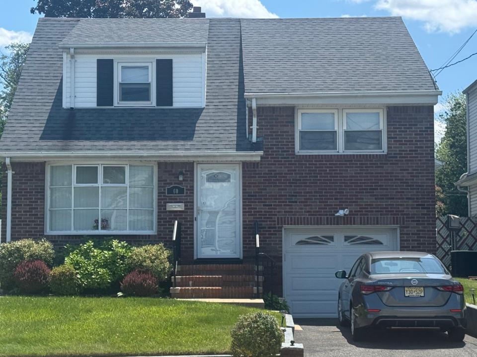 60 River Edge Road, Bergenfield, New Jersey 07621, USA