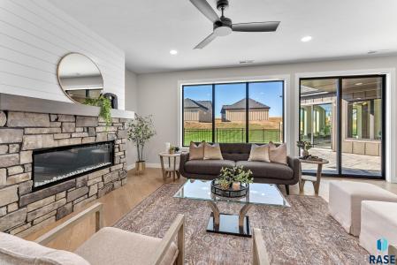 1714 N Medallion Cir, Sioux Falls, Южная Дакота 57110, Соединенные Штаты