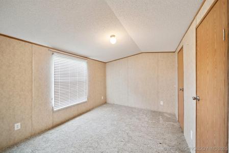 2 E 1066 Road, Council Hill, Oklahoma 74428, Estados Unidos